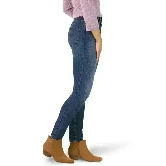 Lee Women's Heritage High Rise Skinny Jean Size 4M, 8M, 18M, 20M Blue Dark Wash - Picture 5 of 8